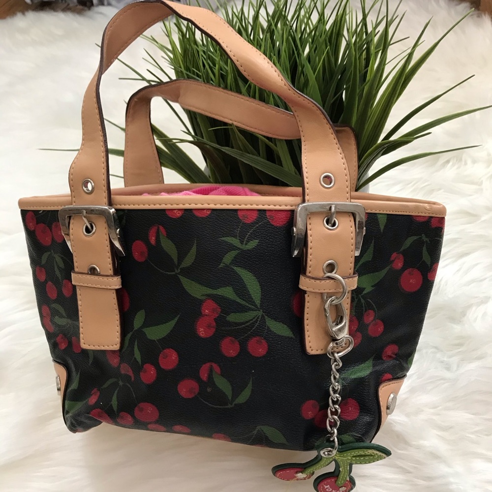 Xoxo cherry small purse